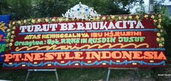 Papan Bunga Medan Gandeng Mahkota